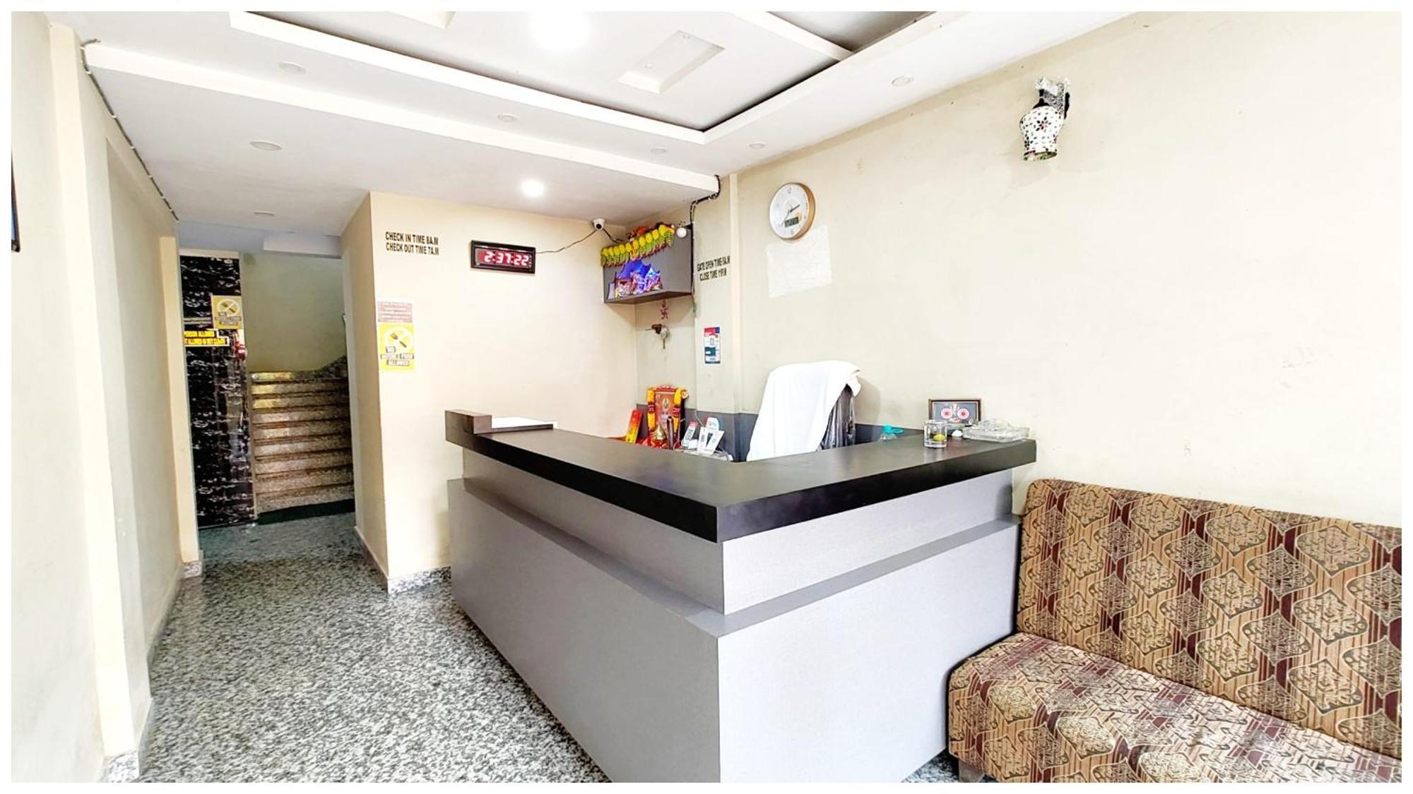 Hotel Sea Beach U-k Near Sea Beach And Temple Puri